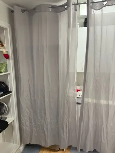 4 curtains and rods