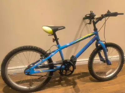 Bike Supercycle Charge, 20-in Wheel, Blue, View more