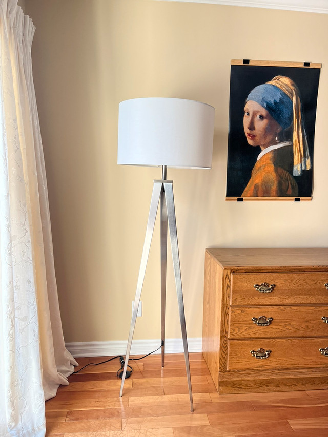 Modern floor lamp Indoor Lighting & Fans Ottawa Kijiji