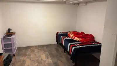 Room for rent, Close to UoW