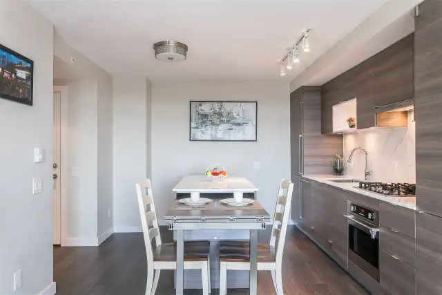 Amazing 1 bedroom in 20th floor in Long Term Rentals in Burnaby/New Westminster - Image 5