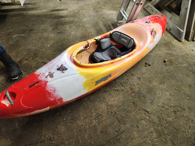 Whitewater Kayak Jackson Villian Creek Boat $1000 in Water Sports in Thunder Bay - Image 2
