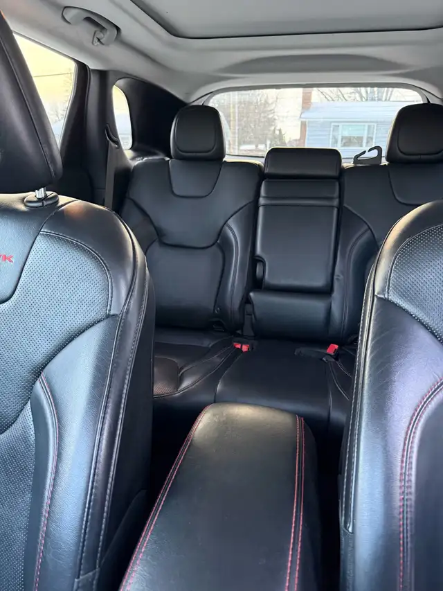 2019 Jeep Cherokee Trailhawk in Cars & Trucks in Portage la Prairie - Image 9