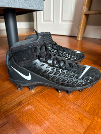 Football cleats size 10.5