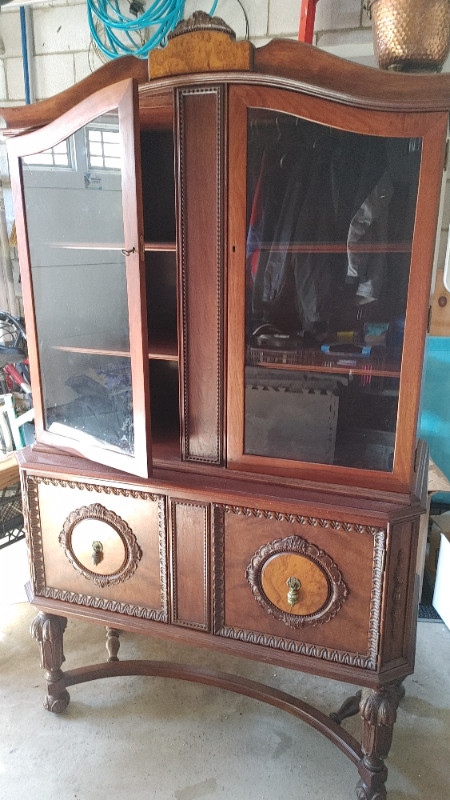 Antique Hutch w/ China Cabinet in Hutches & Display Cabinets in Hamilton