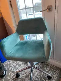 Chaise de bureau bleu turquoise Wayfair PRESQUE NEUVE!