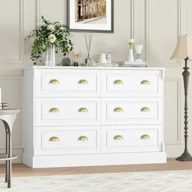 Beautiful 6 Drawer White Double Dresser, classic wardrobe  in Dressers & Wardrobes in Markham / York Region - Image 3