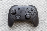 Nintendo   Switch  Official Pro Controller