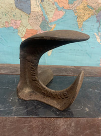 Antique cast iron shoe cobblers anvil. Smart company Brockville 