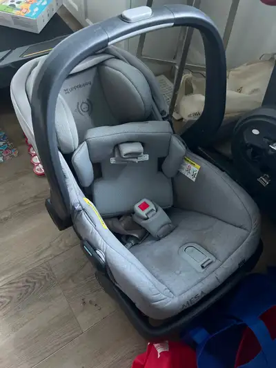 Uppababy Mesa V2 car seat and base for sale, View more