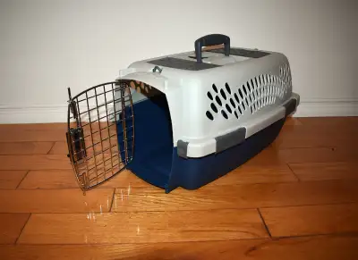 Cage Petmate-chats, chiens, lapins, Guinea pig - à MontTremblant, View more
