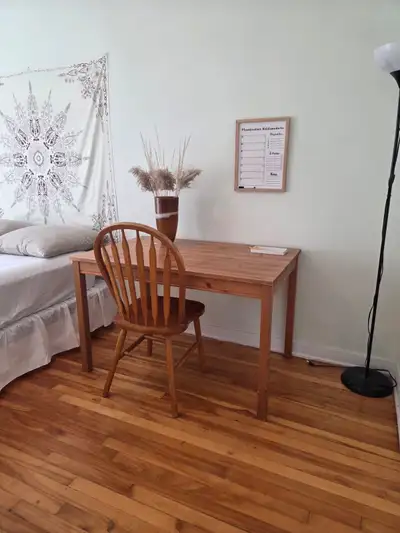 Private room for rent 750 $ girls only