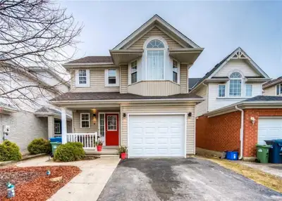 Three bedroom detached home available September 01. Basement not included. Two parking spots availab...