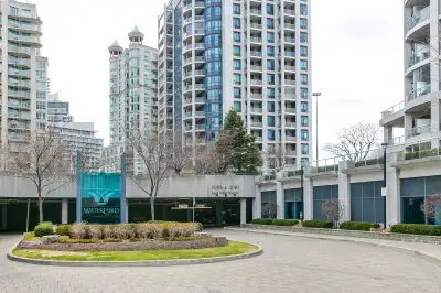 1 BEDROOM CONDO ON LAKESHORE FOR RENT. FURNISHED OR UNFURNISHED.