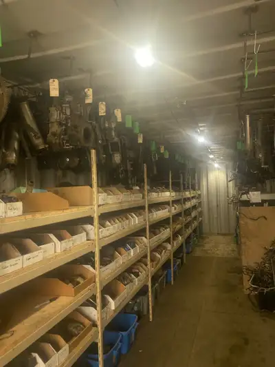 Huge overstock of 6.6L Duramax Engine parts 6.6L LB7 LLY LBZ LMM LML We have almost everything down...