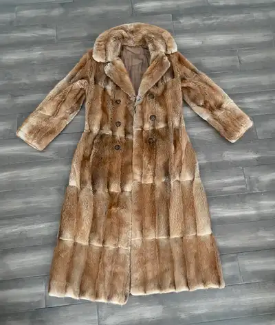 fur coat (muskrat), View more