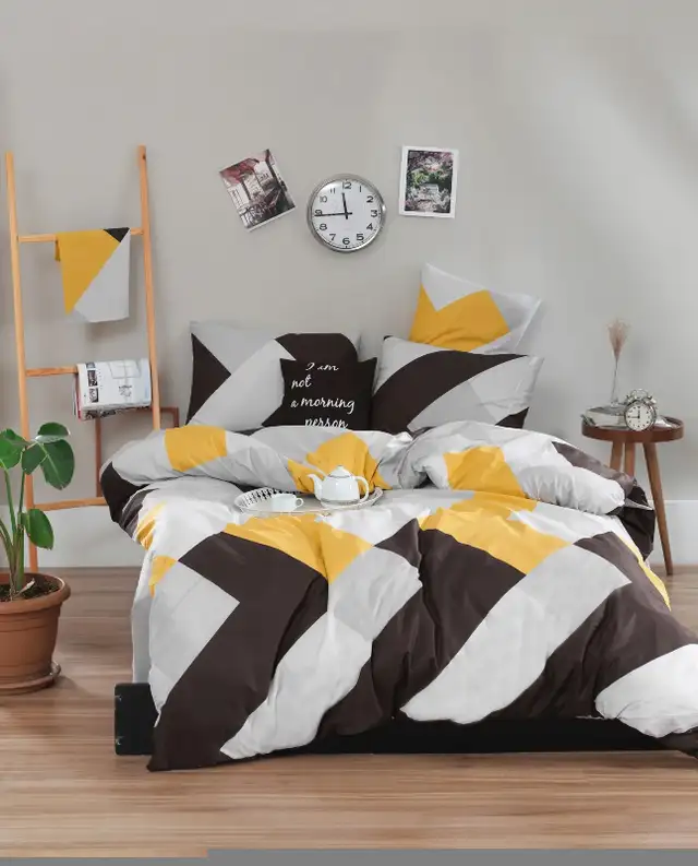 Fleuriane White/Brown/Yellow/Gray 100% Cotton Duvet Cover Set in Bedding in Hamilton - Image 3