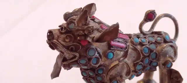 Antique Jeweled Brass Foo Dog  Figurine in Arts & Collectibles in Barrie - Image 9
