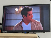 RCA 32" TV