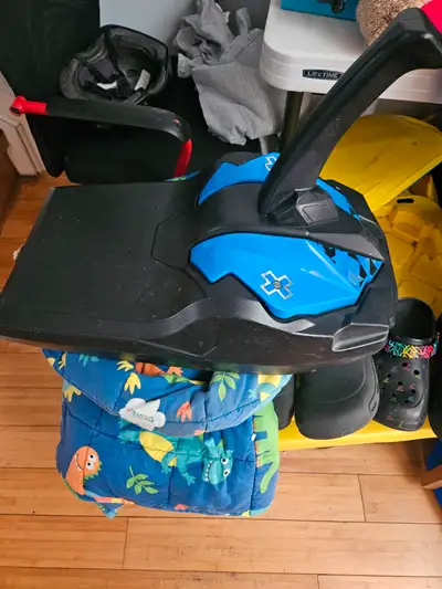 Ski doo sled - multiple, View more