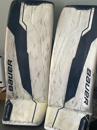 Bauer Shadow Goalie Set (Pads, Blocker and 2 Catchers), View more
