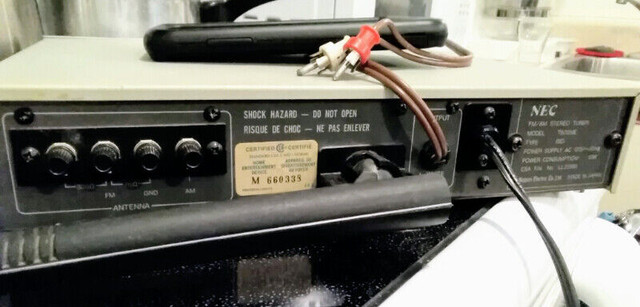 Vintage NEC (Nippon Electric Co) AM/FM Tuner T503ME-made in Jap. dans Appareils électroniques  à Laval/Rive Nord - Image 3