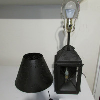 BLACK TIN LAMP