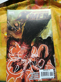 The Astonishing X-men #32 MARVEL COMICS BOOK VF/NM.
