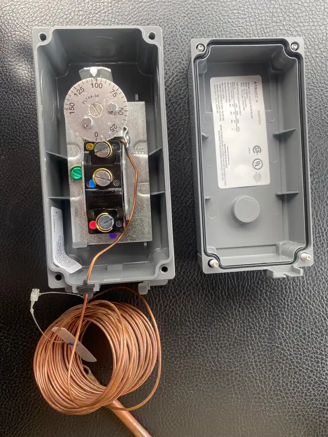 Thermostat  in Other Business & Industrial in Markham / York Region - Image 3
