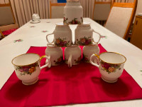 Royal Albert old Country Roses 8 mugs
