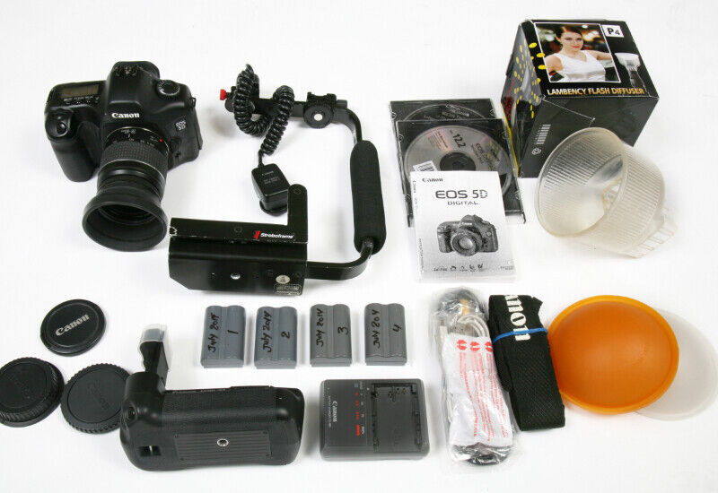 Canon 5D EOS Digital Body Package. Cameras & Camcorders Windsor