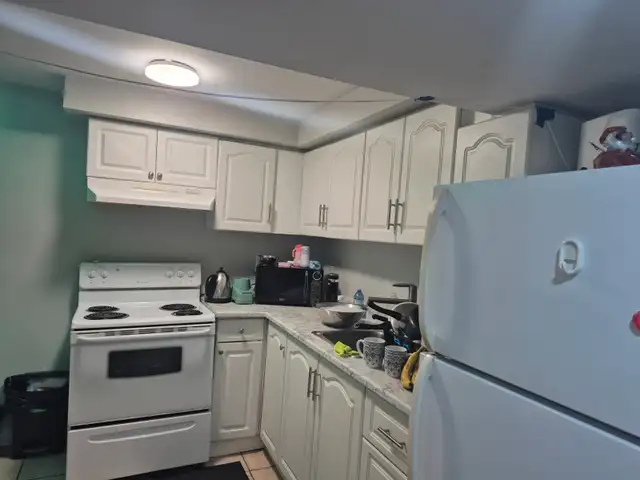 ONE BEDROOM BASEMENT APARTMENT FOR RENT