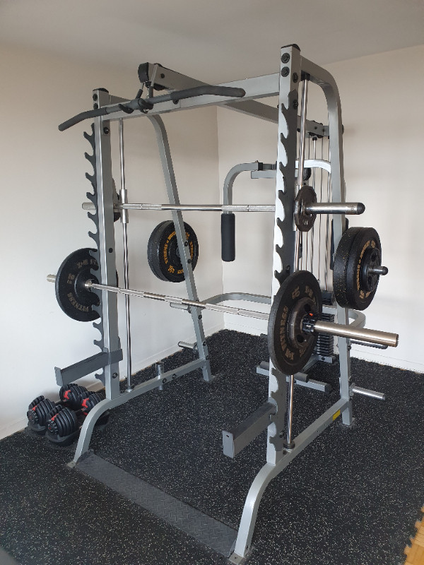 Perfect Home Gym Smith Machine Rack Lat Pulldown PEC Attachment in Exercise Equipment in City of Toronto