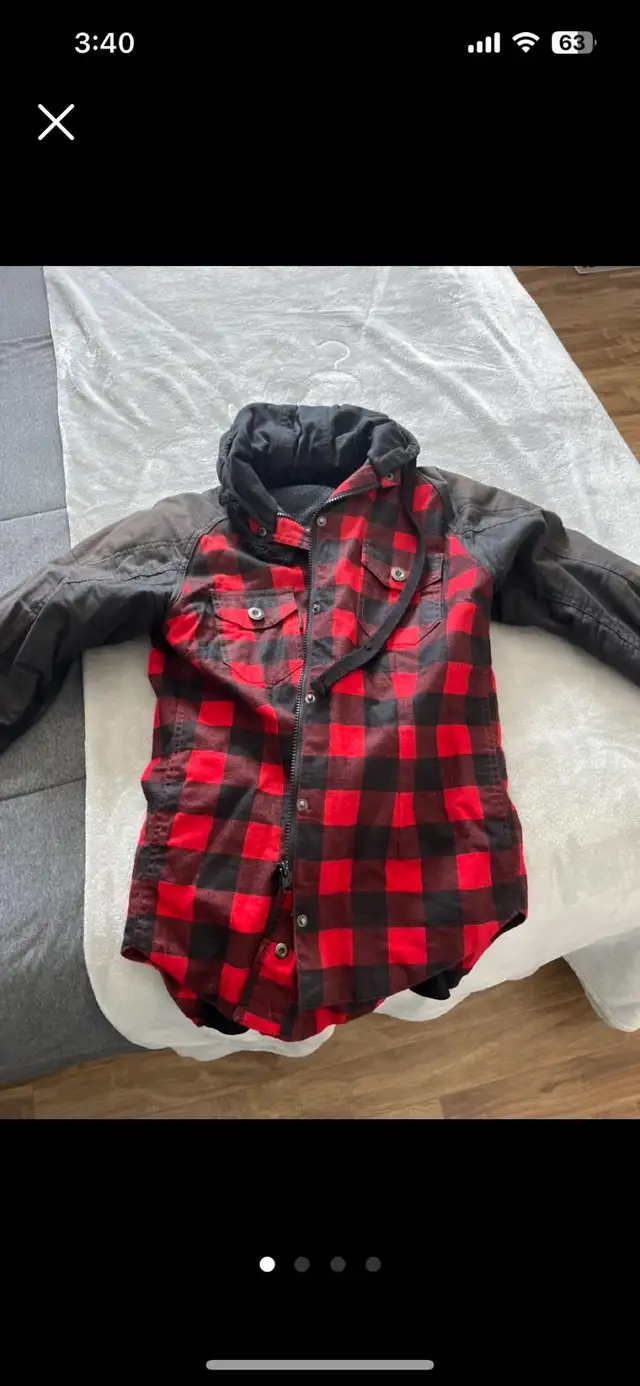 Women’s motorcycle jacket in Women's - Tops & Outerwear in Markham / York Region - Image 2