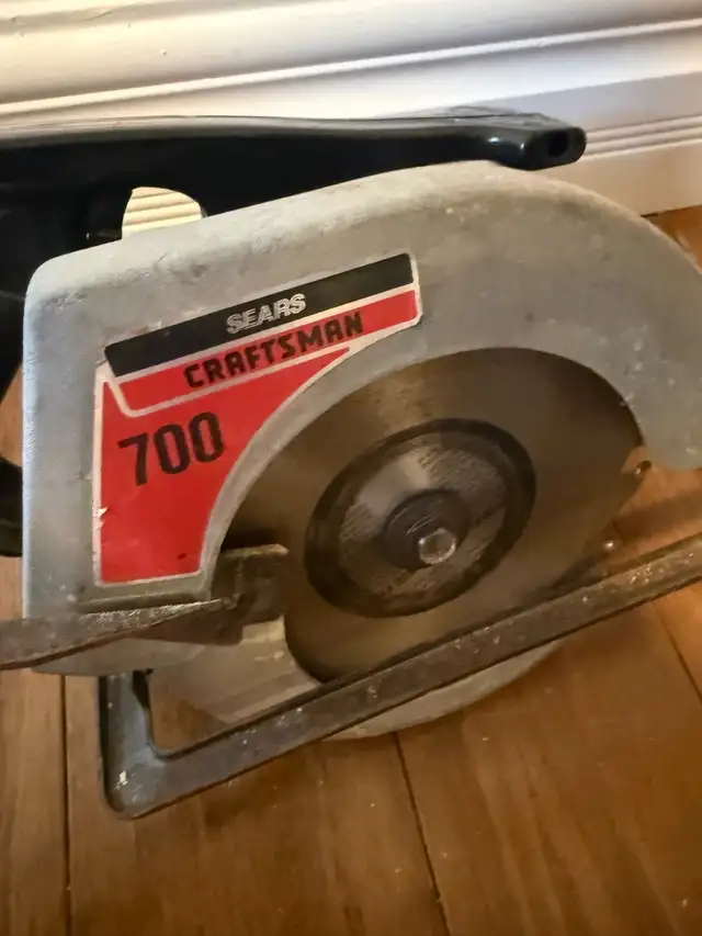 VINTAGE SEARS CRAFTSMAN CIRCLAR SAW in Power Tools in Brantford - Image 3