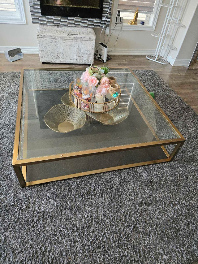 Coffee table for sale in Coffee Tables in Barrie