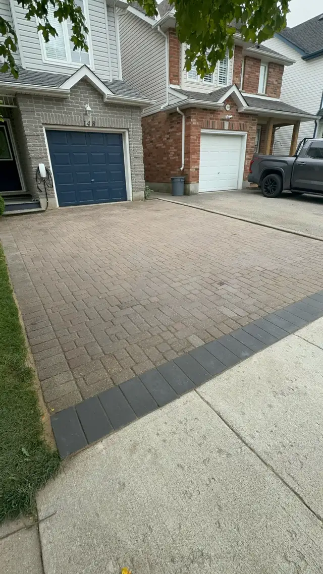Interlock Repair in Interlock, Paving & Driveways in Oakville / Halton Region - Image 3