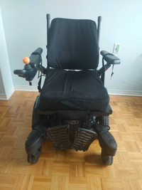 Quickie Q700m power wheelchair