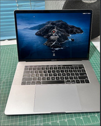 MacBook Pro Core i7_16 GB_256 GB SSD _16 inch. STORE SALE.