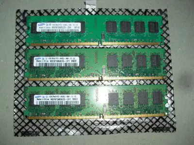 M378t2953ez3-Cf7 Samsung 1Gb Ddr2 800Mhz Pc2-6400 240-Pin Cl6, View more