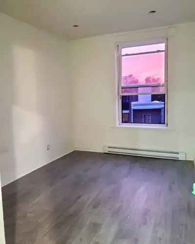 4½ apt sur Wellington – Verdun, Balcon, Lumineux, Renover
