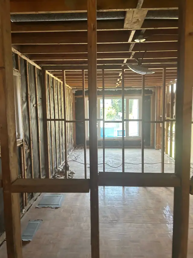 45 yrs experience in demolition and floor removal in Excavation, Demolition & Waterproofing in City of Toronto - Image 3