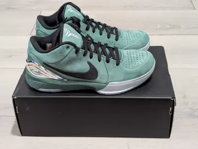 DS Nike "Girl Dad" Kobe 4 - Size 7M, View more