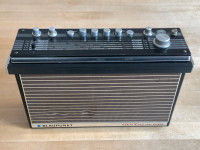 Vintage Blaupunkt Derby Deluxe AM LW SW FM Transistor Radio