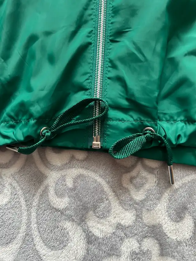 Urban Heritage Women’s Green Windbreaker Jacket  in Women's - Tops & Outerwear in Oshawa / Durham Region - Image 5