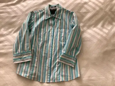 By Style & Co. Size 8 3/4 sleeve Stretch From clean non-smoking home