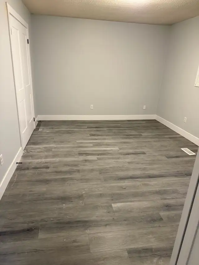 flooring 64540183534593123