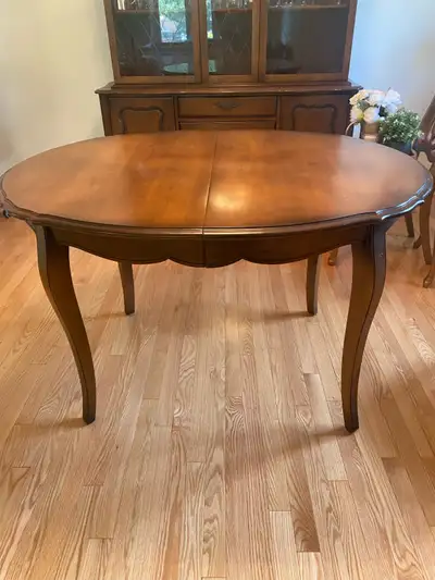 Vintage Queen Anna table + 2 chairs, View more