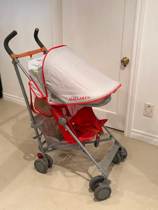 Poussette MacLaren , de type parapluie in Strollers, Carriers & Car Seats in City of Montréal - Image 2