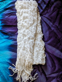 100% pure wool white scarf